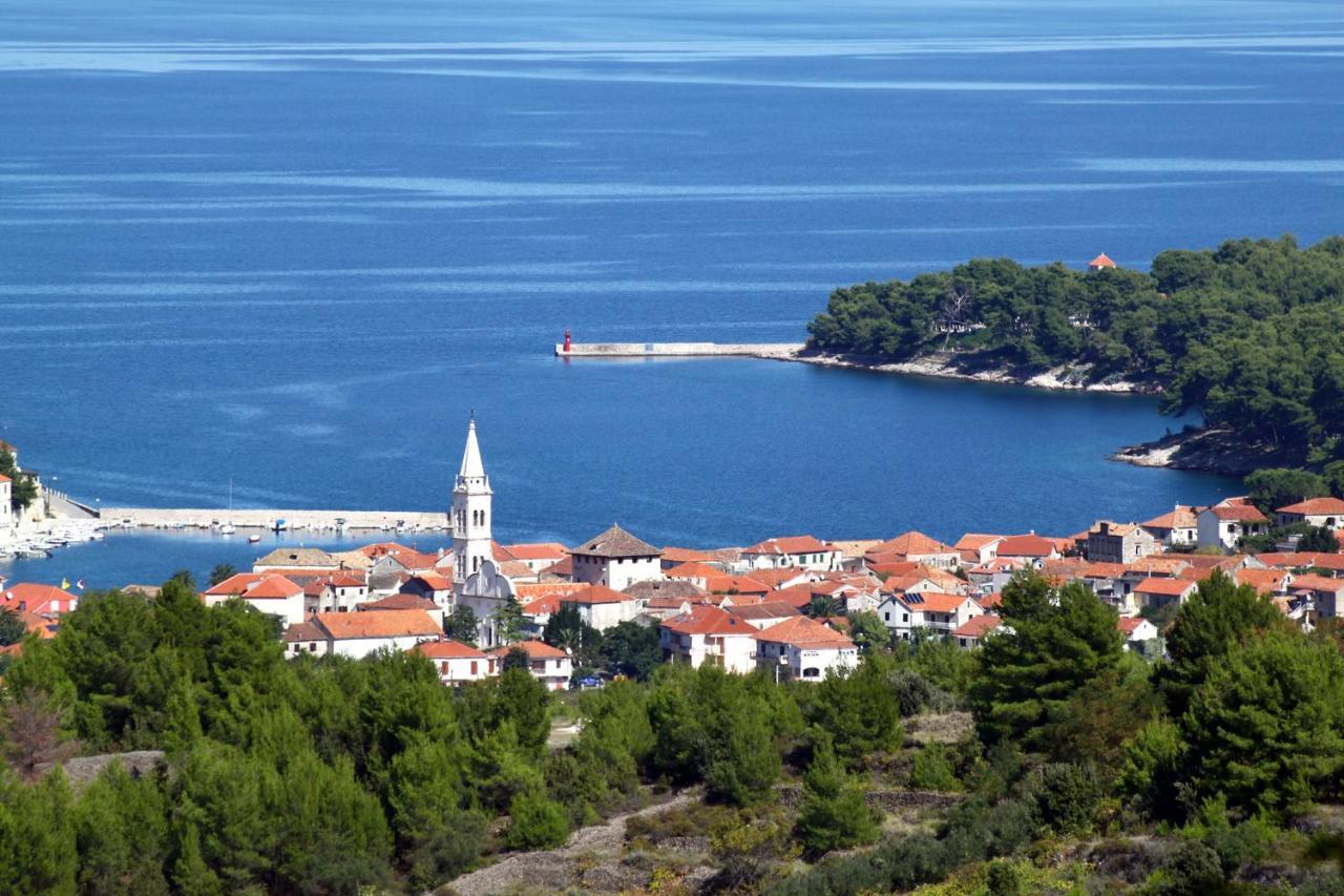 Apartments With A Parking Space Jelsa, Hvar - 8713 المظهر الخارجي الصورة